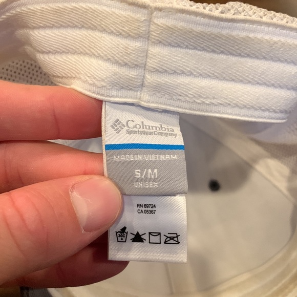 Columbia Sportswear Company Flexfit (S/M) Hat - Picture 3 of 4